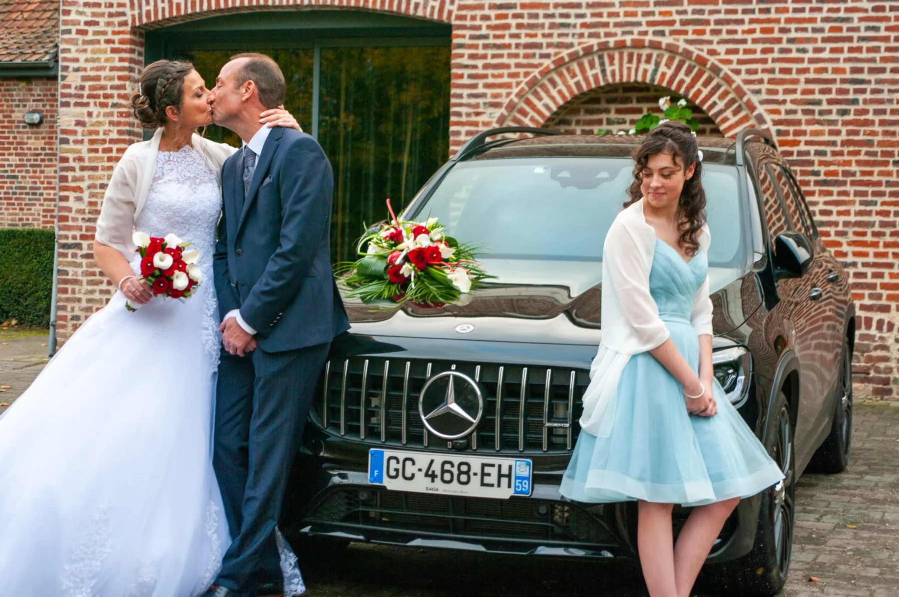 Voiture des mariés le jour du mariage (photo 17)