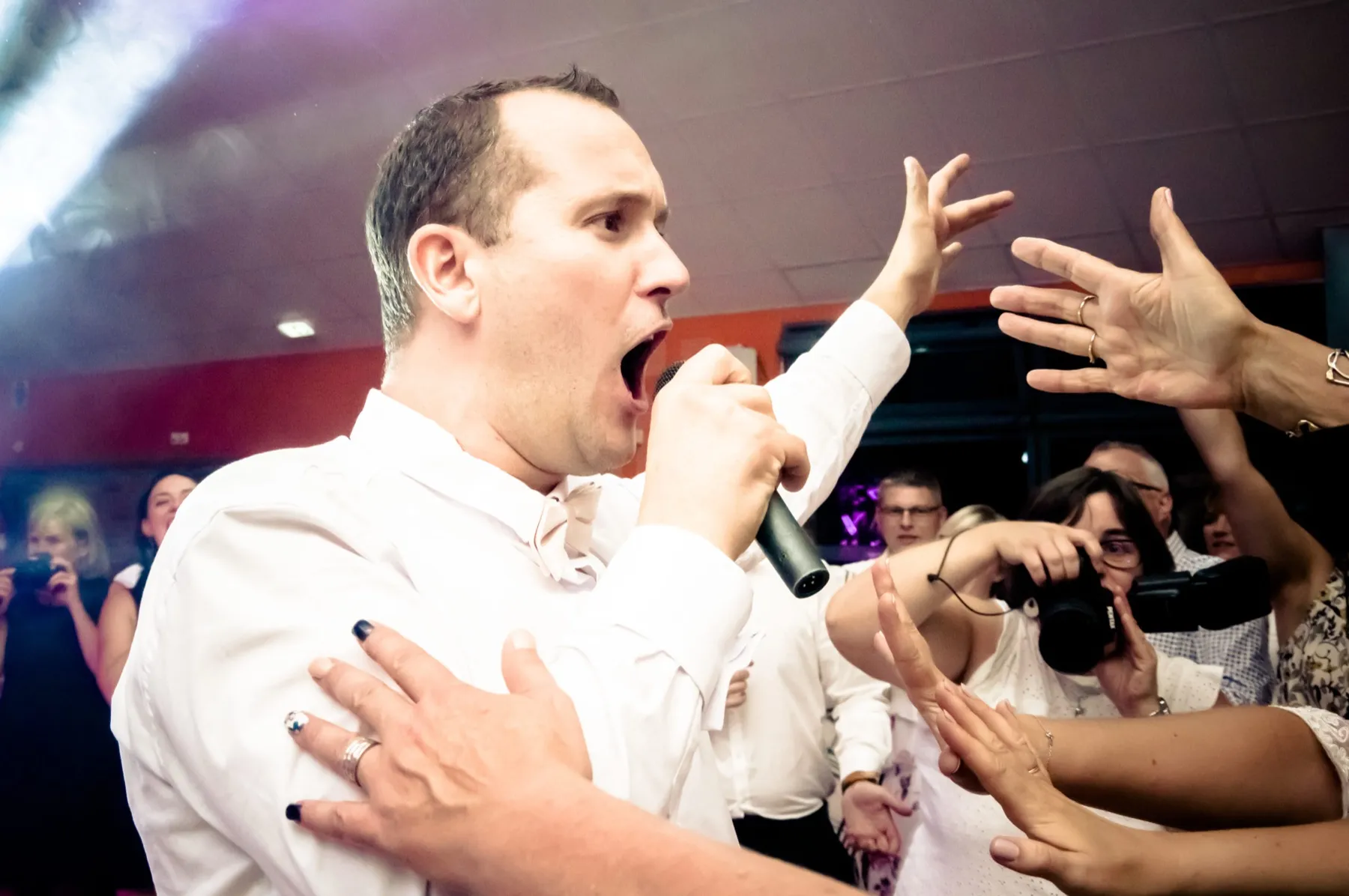 Soirée de mariage, danse et fête des invités (photo 34)